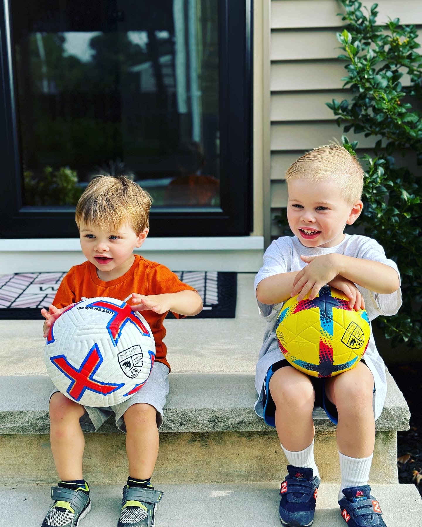 0B94660A-C4C6-4DDB-8E3C-F6F4EA76AB75